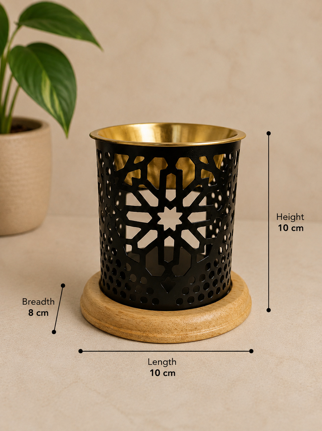 Black Metal Aroma Oil Burner with Geometric Cutwork